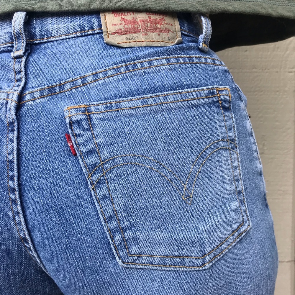 Vintage Levi’s 550 high waisted